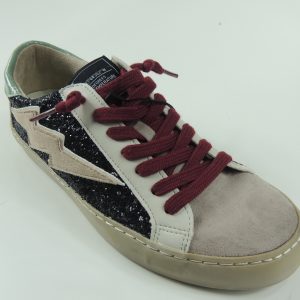 Tênis Adidas